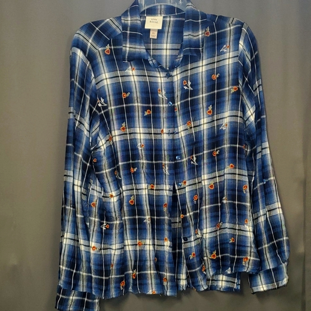 Knox Rose XL L/S Blue Plaid Embroidered Floral Shirt